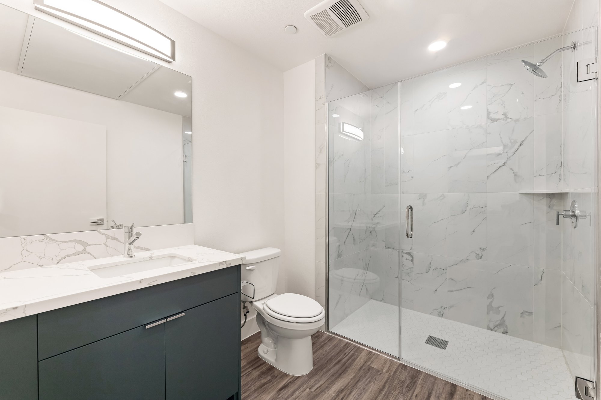 1140E32ndSt-12