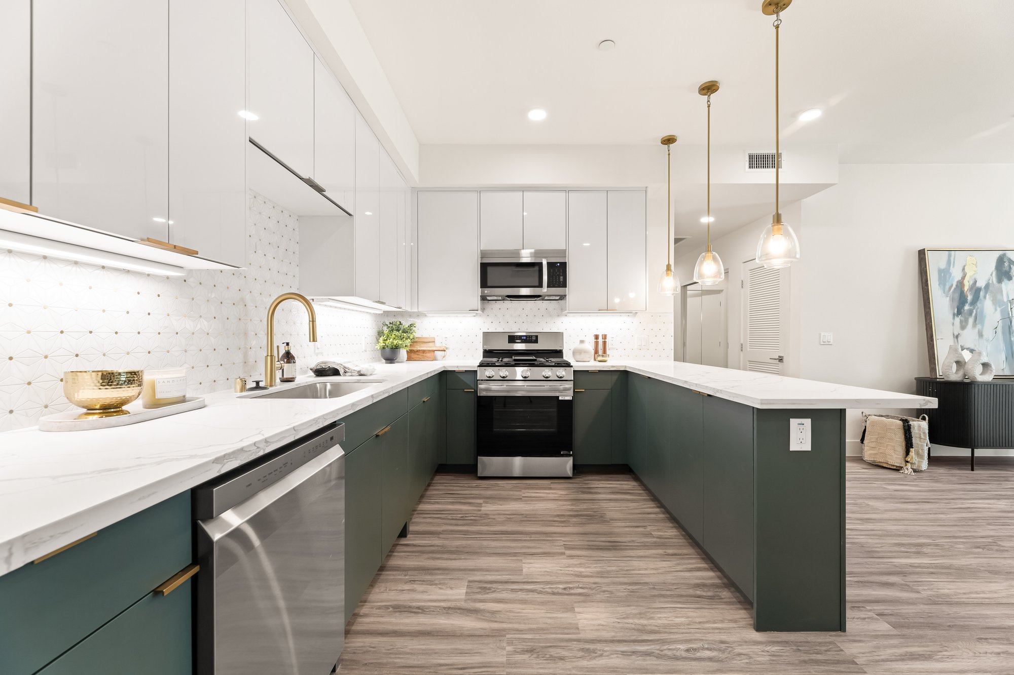 1140E32ndSt-26 1140E32ndSt-26